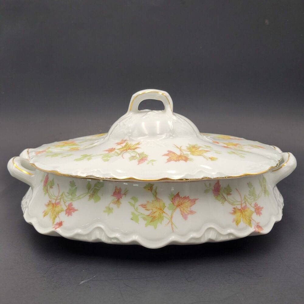 Antique Victorian Hutschenreuther Covered Serving Bowl Bavaria Scallop Gold 1925